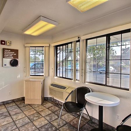 Motel 6 Milwaukee West - Brookfield Eksteriør bilde