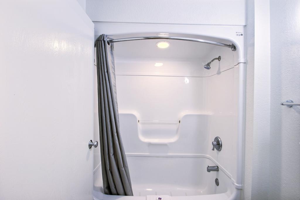 Motel 6 Milwaukee West - Brookfield Rom bilde