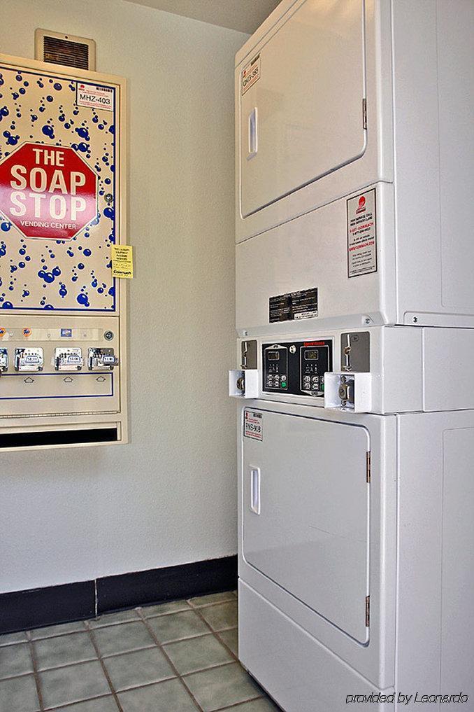 Motel 6 Milwaukee West - Brookfield Eksteriør bilde