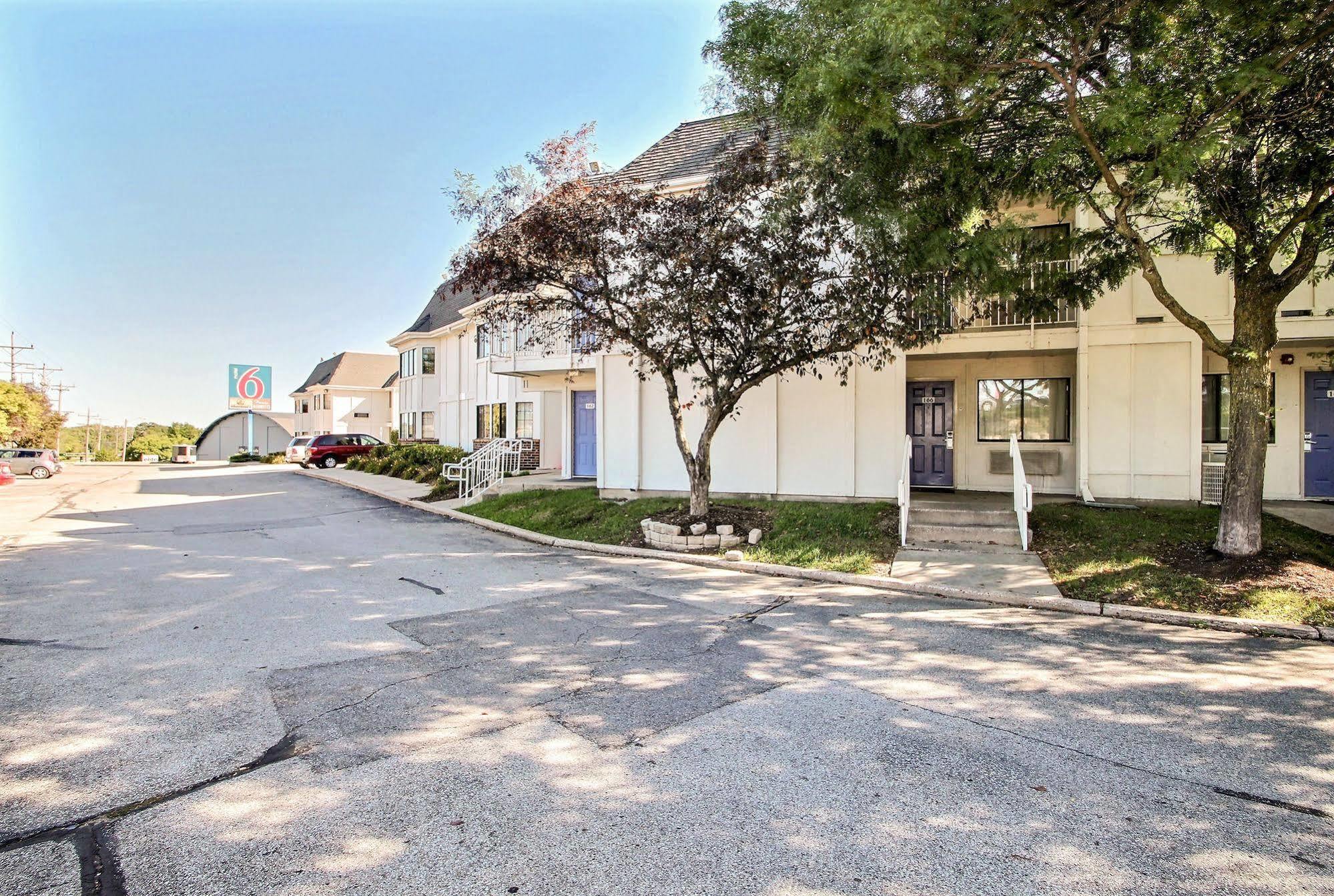 Motel 6 Milwaukee West - Brookfield Eksteriør bilde